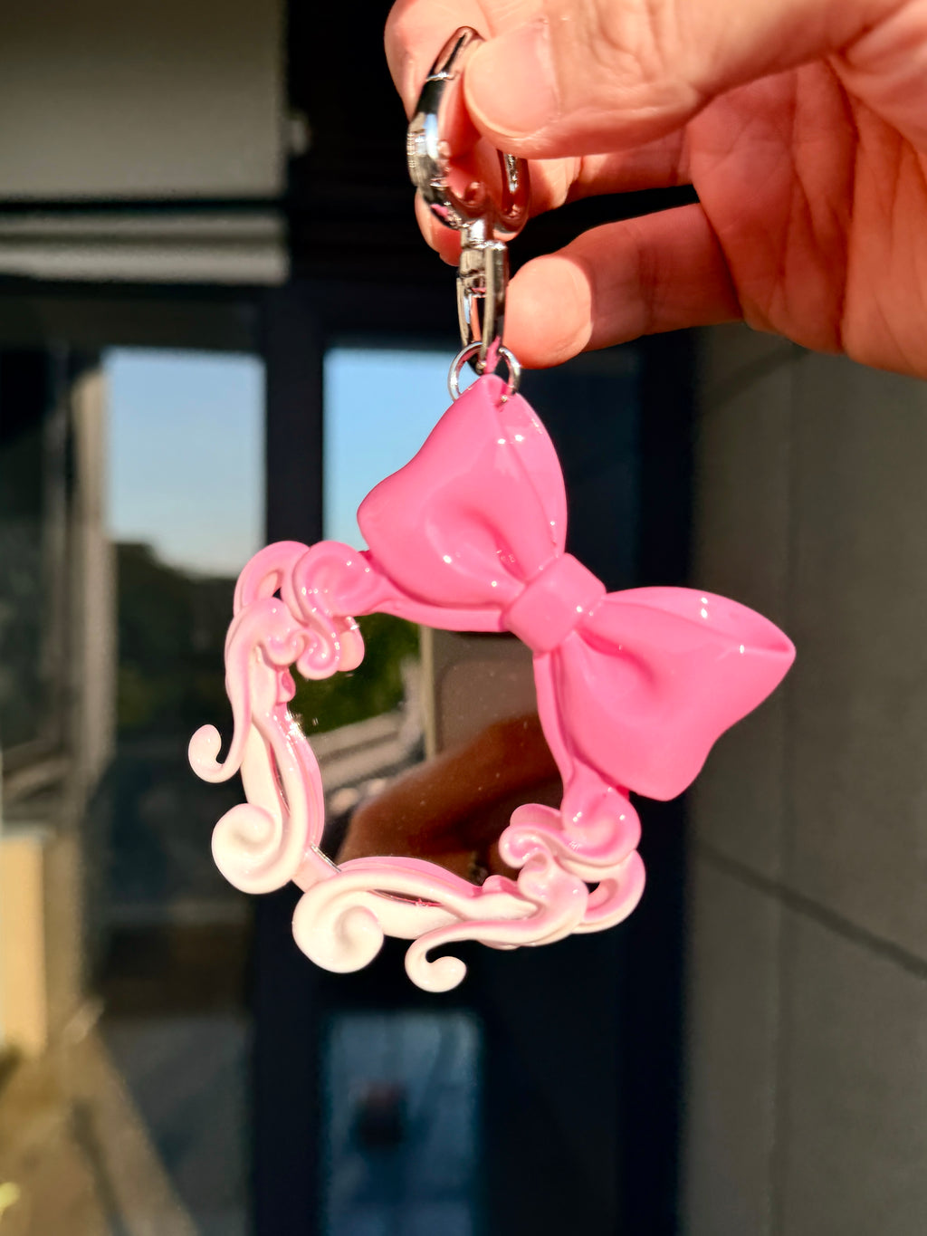 Bow Ribbon Mini Mirror – 3D-Printed Round Mirror | MIIIIIJA